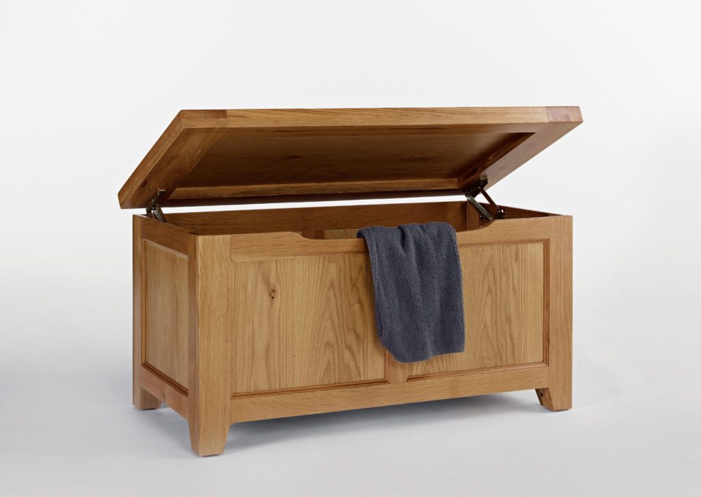 Devon Oak Blanket Box