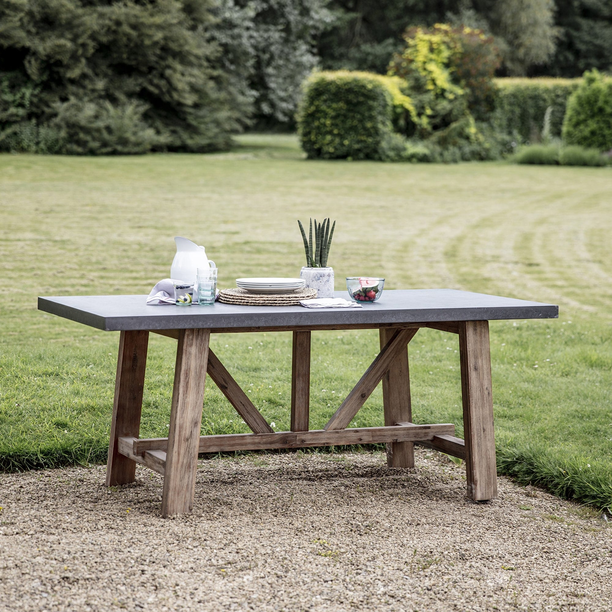 Chilson Table | Outdoor Furniture | The Chilson Table | Garden table and chairs