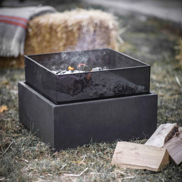 Lyneham Square Fire Pit