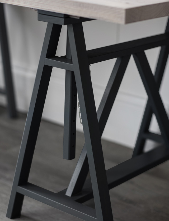 Oak outlet trestle desk